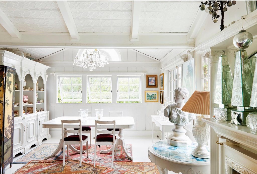 1930s cottage dining room