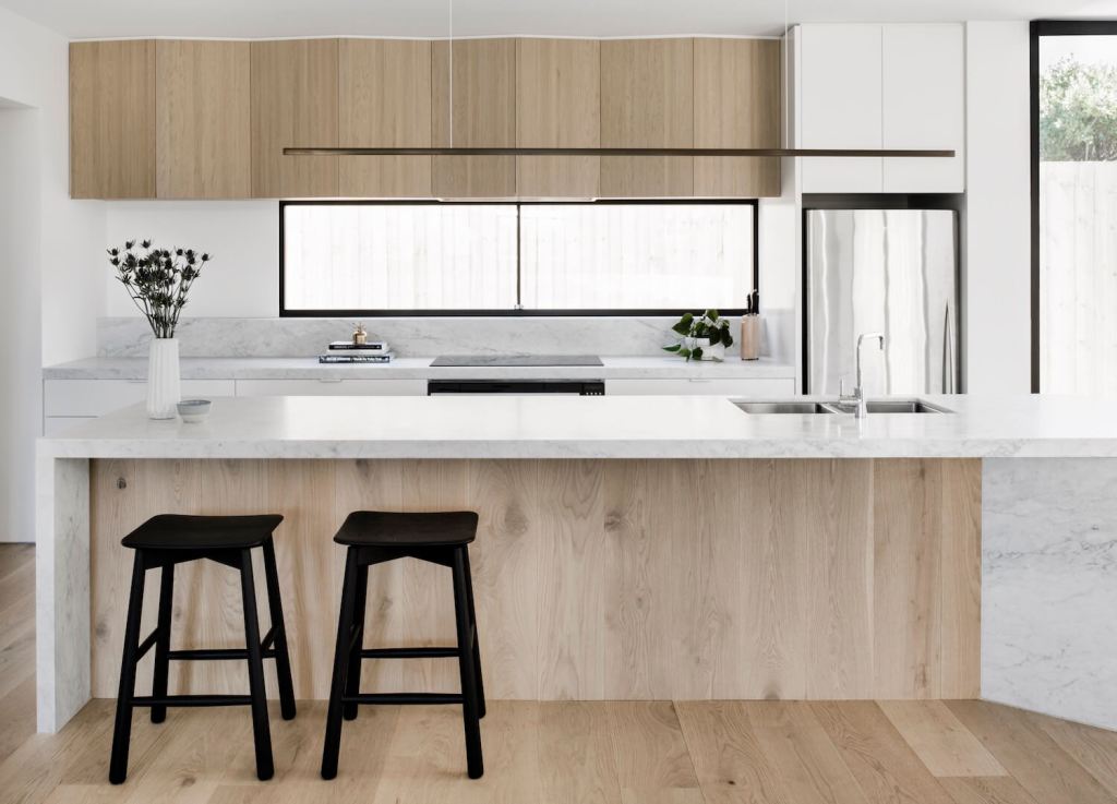 concealed hood in upper cabinet