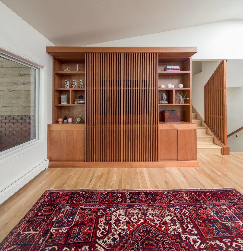 sliding screens to cover tv