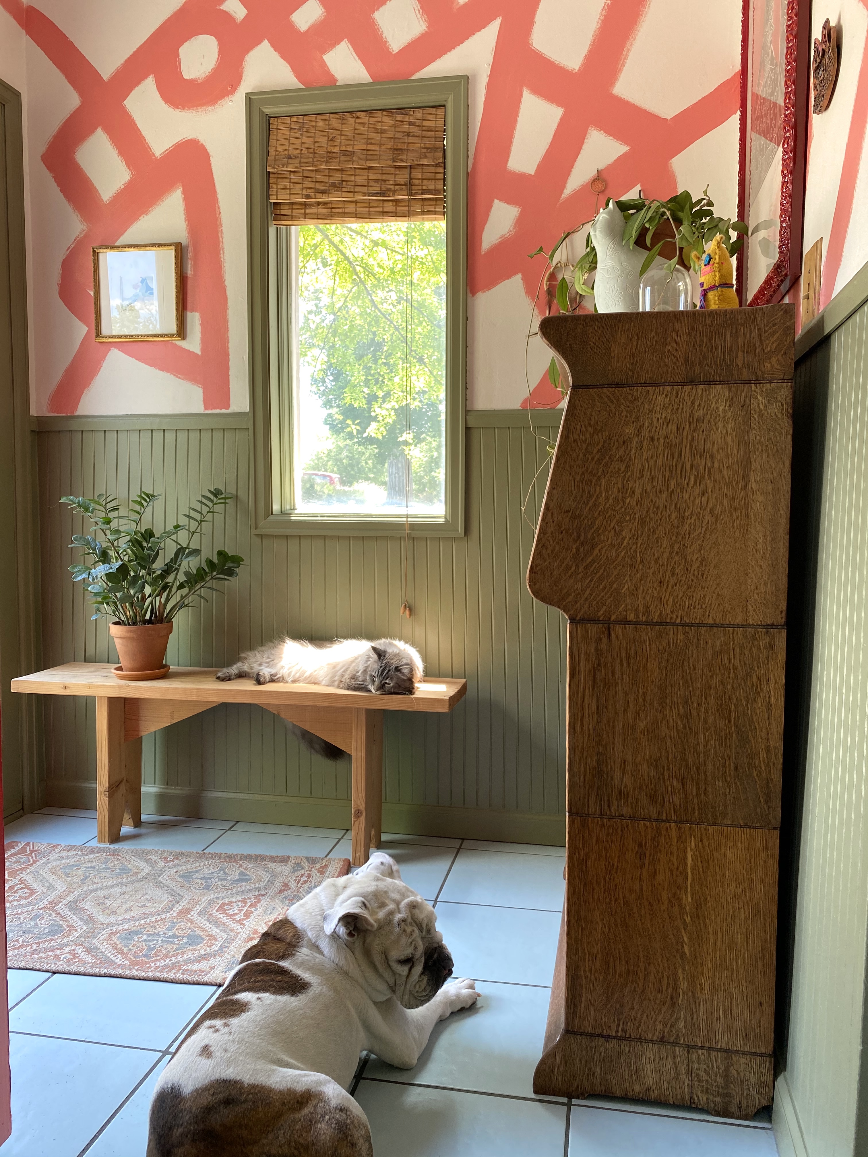 DIY Freestyle Painted Walls: An Entry Transformation for Under $50 ...